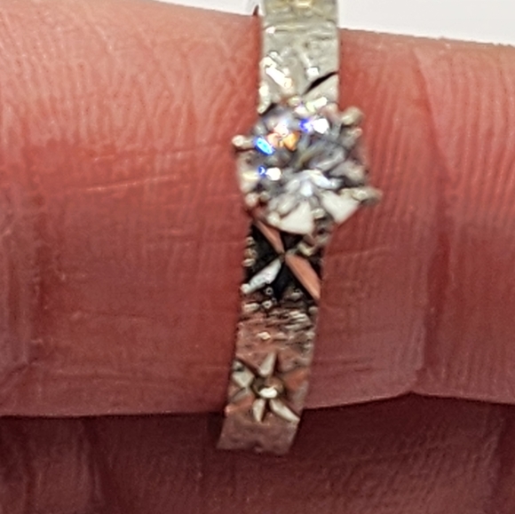 14k, platinum and rhodium diamond ring - Picture 7 of 10